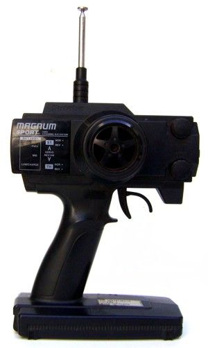 Radio 2 Canais 27MHz Futaba MEGATECH JUNIOR T2PCKA SEMI NOVO